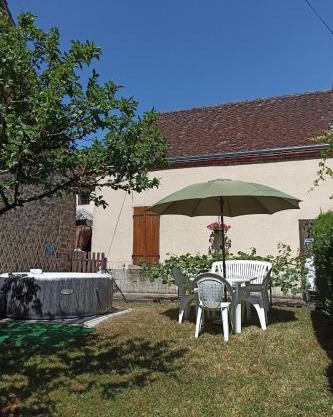 Agréable petite maison de vacances - 3 pers - à la campagne - Chéniers, Creuse