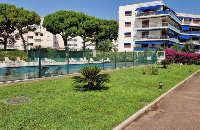 Agréable T2 Climatisé, Accès Piscine Privée, 6eme Avec Ascenseur, vue mer à 50 m