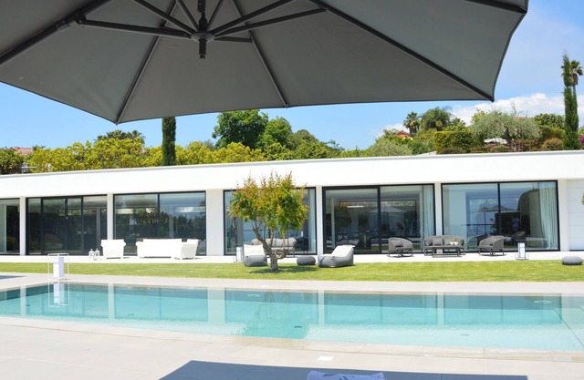 Agriluxury Suite - Suite with shared swimming pool located in Acireale, between Catania and Taormina
