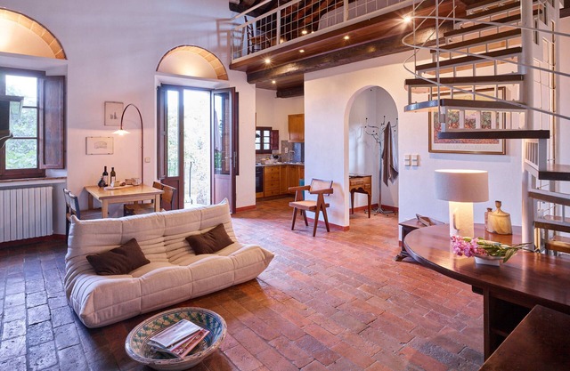 Agriturismo Podere Cortilla, La Galleria