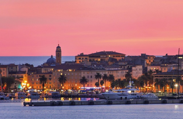 Air-conditioned apartment 5 minutes from the beach