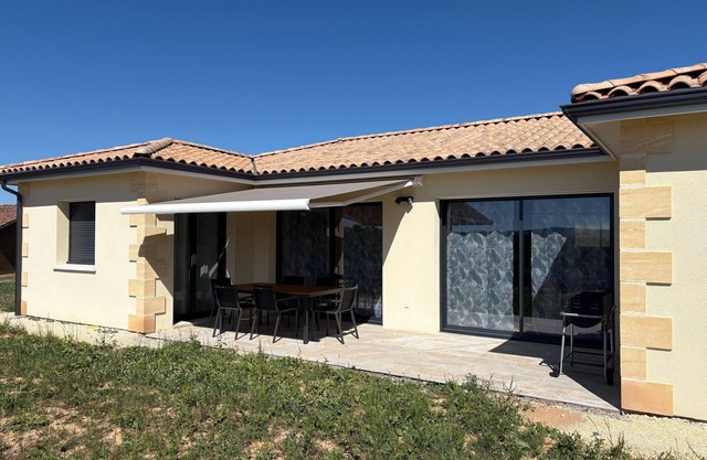 Air-conditioned country house for 6 people in Périgord Noir
