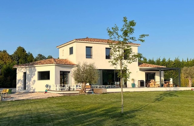 Aix en Provence Villa au Calme Piscine et Pétanque