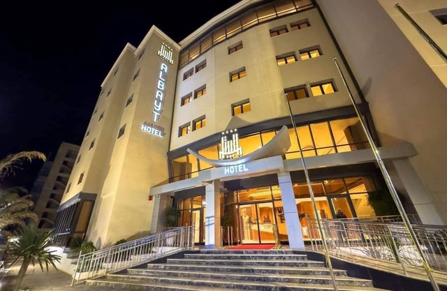 Al Bayt Hotel