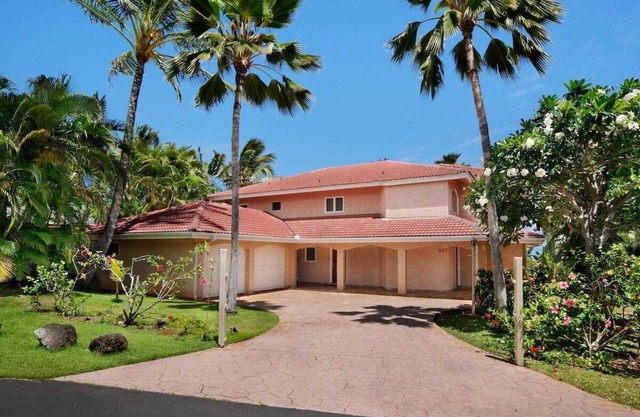 AlaMoana Hale Close Grand Hyatt By Suite Paradise