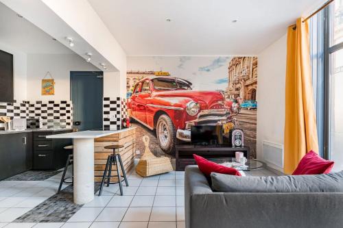 Alba - 60'S USA patio tram