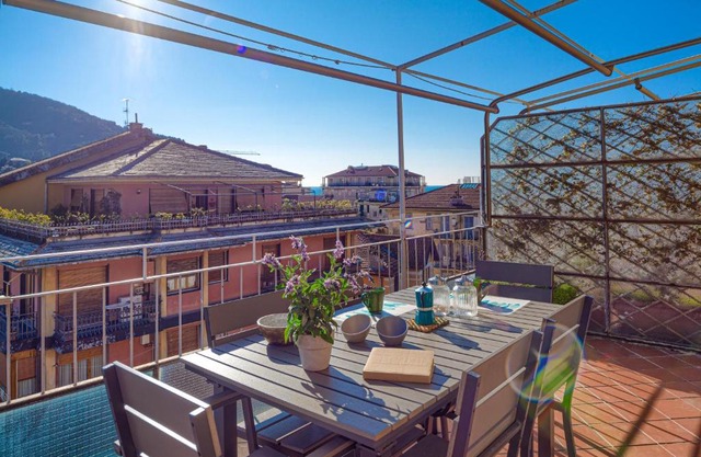 Alida House Top Floor