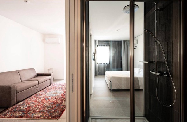 Alkamuri Posh Hotel & Spa * 105 Suite Superior