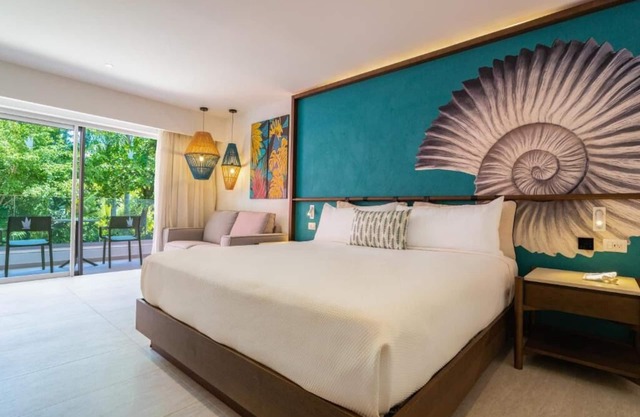All Inclusive Room for Your Perfect Getaway Near Stunning Beaches! Pool