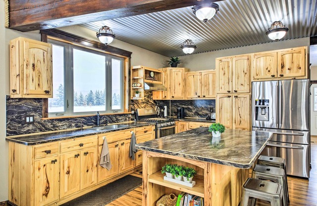 All-Season Bonners Ferry Home w/Views