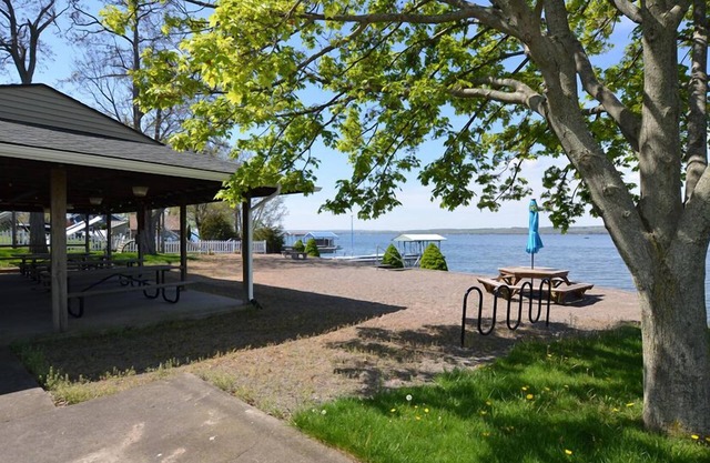 All Seasons Retreat: "Relaxing Finger Lakes Retreat!"