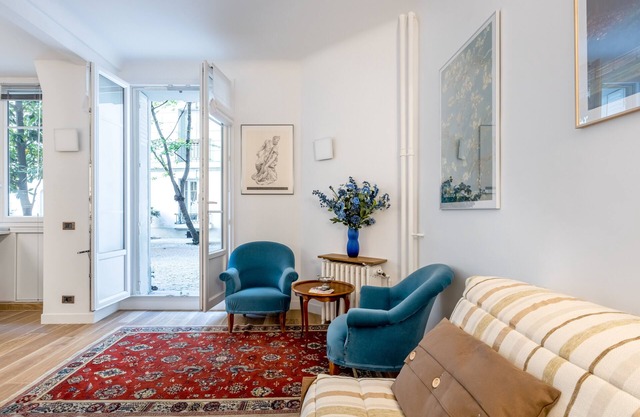 Almond Blossom, by Veeve