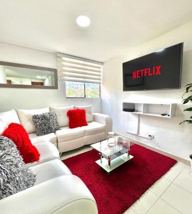 Alojamiento Central en Medellín en Zona Turística BA