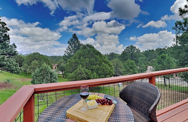 Alto Mountain Sojourn | Pet-Friendly, Large Deck, Pool Access
