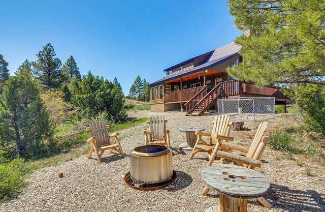 Alton Cabin w/Wraparound Deck, Forest Views