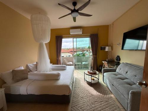 Alura Guesthouse