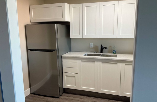 Amazing 2-bedroom condo! Unbeatable location! Perfect for medium-to-long stays!