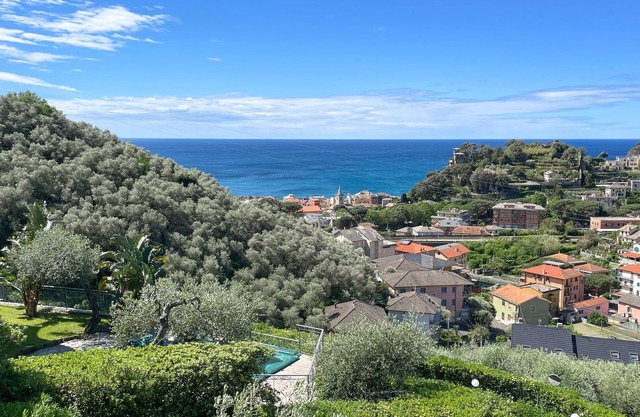 Amazing apartment in Moneglia