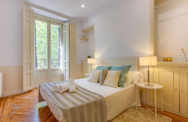 Amazing apt in front of Plaza de España