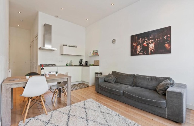 Amazing Canal View Apartment Next To Albert Cuyp Market