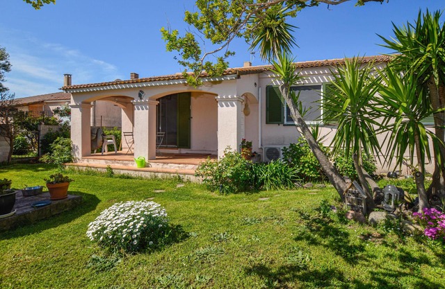 Amazing home in Borgo with kitchen