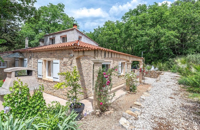 Amazing home in Le Val