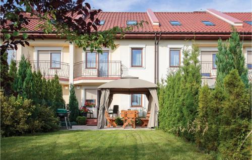 Amazing Home In Mielno With Wifi