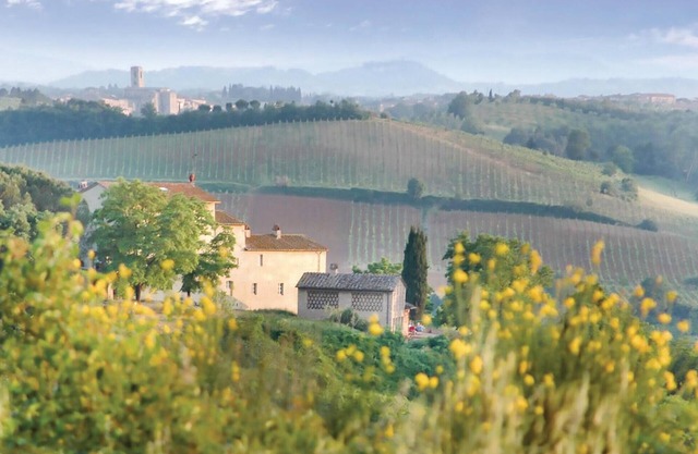 Amazing home in Poggibonsi SI with WiFi