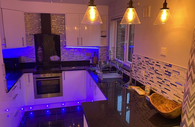 Amazing Modern New Flat- London - Zone 2