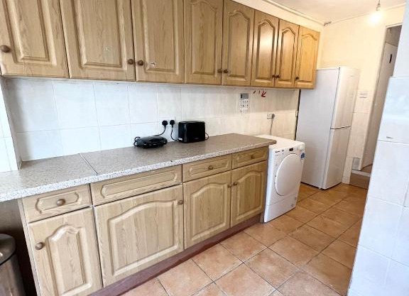 Amazing New House in London