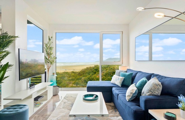 Amazing Oceanfront Views! Steps to the Sand! Rockaway 2BR Condo Nedonna Beach!