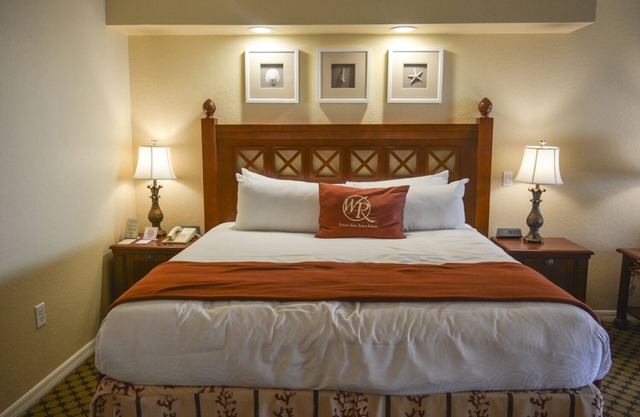 AMAZING STUDIO AT WESTGATE LAKES RESORT & SPA NEAR DISNEY UNIVERSAL SEA WORLD