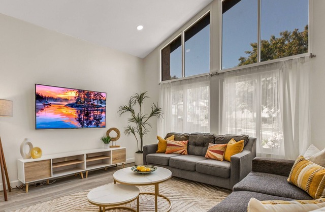 Amazingly Designed Outstanding Torrance Home | LUX