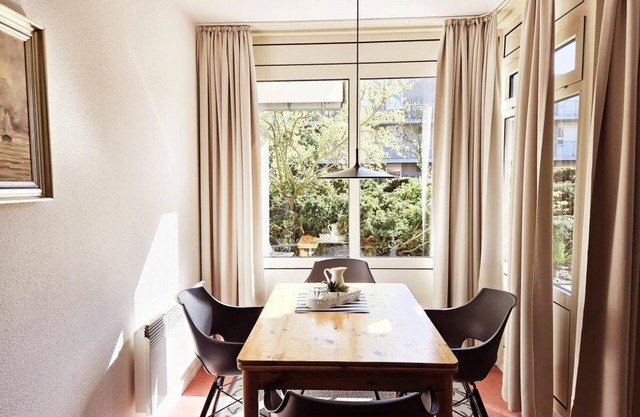 Amelander Paradijs 23, Buren Paradijsje