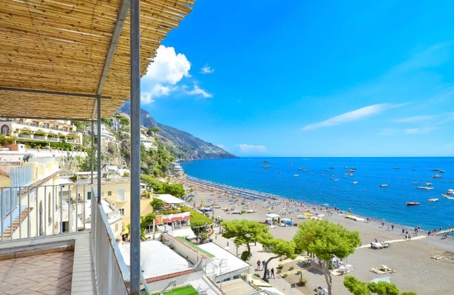 AMORE RENTALS - Casa Raffi