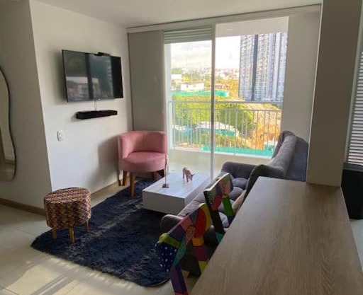 Amplio y acogedor apartamento cerca al Cable Plaza