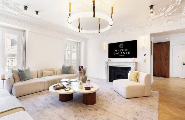 An Outstanding 5-BR/4BA Duplex with Services in La Madeleine- Opéra