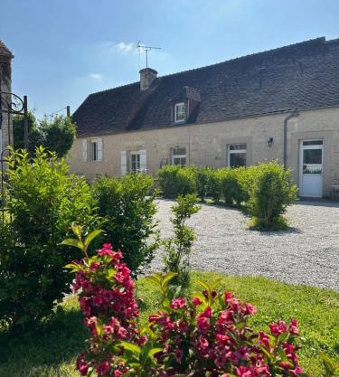 Ancien presbytère, grand jardin, proche Argentan et forêt, 8-9p