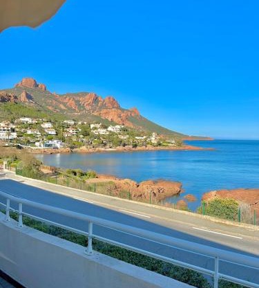 Antheor - vue exceptionnelle - refait à neuf 4 couchages