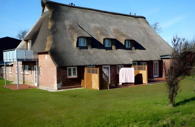Apartment 'Am Halbmond 3' with Private Terrace, Private Garden and Wi-Fi