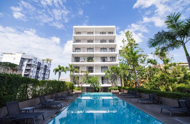 Aparment behind Villa Market (NV-703)