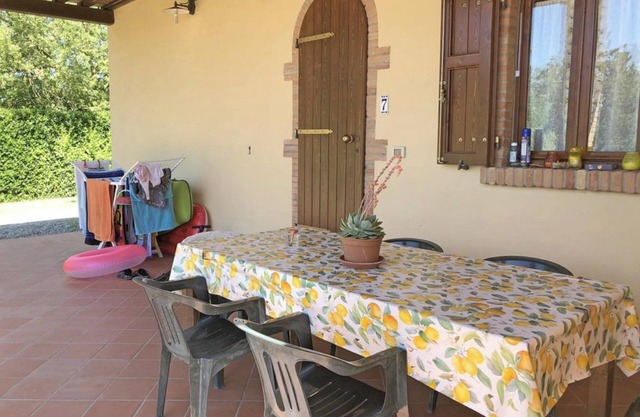 Apartment 'Appartamento 7' with Shared Pool, Wi-Fi and Air Conditioning