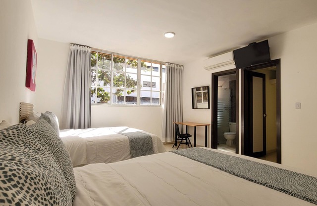 Aparta Hotel Drake