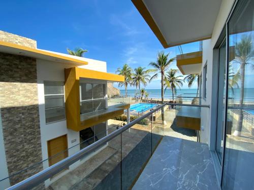 Apartamento en condominio con vista al mar