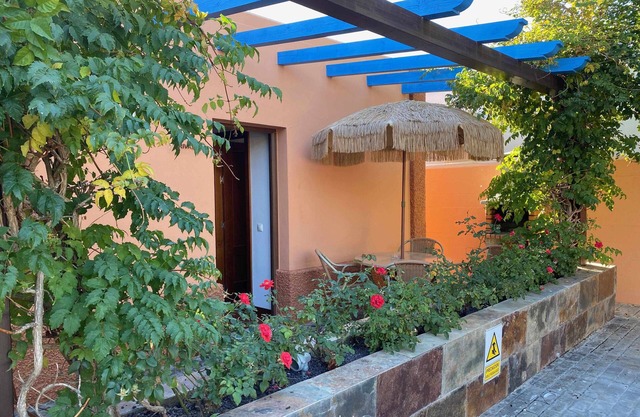 Apartamento con Doble Entrada y Piscina Compartida en el Palmar