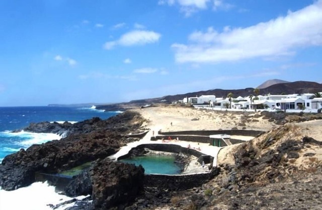 Apartament La Graciosa, only 170m from the sea in nudist complex