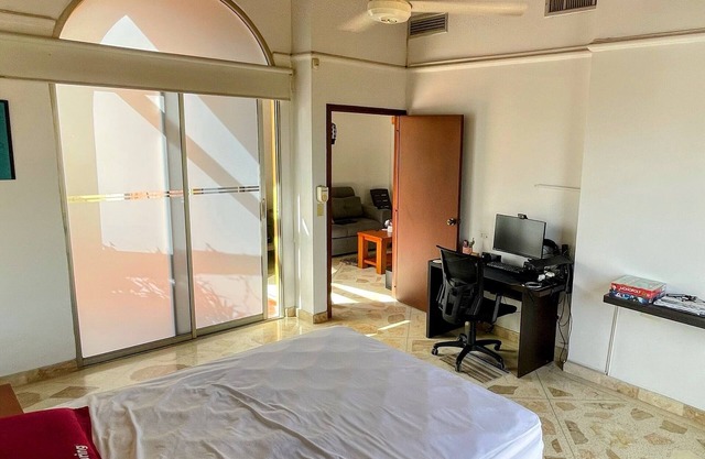 Apartamento central con terraza privada