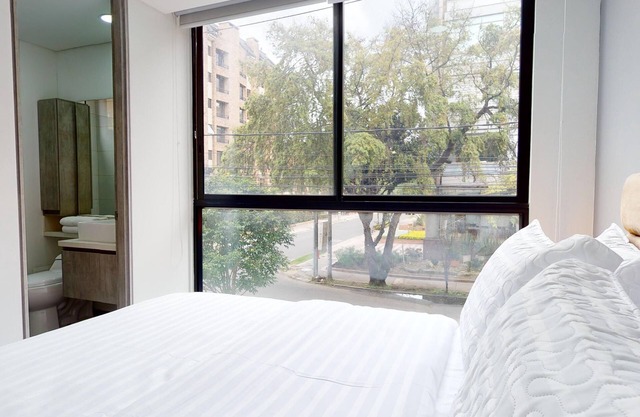 Apartamento con Balcón y Vista Panorámica Desde las Habitaciones