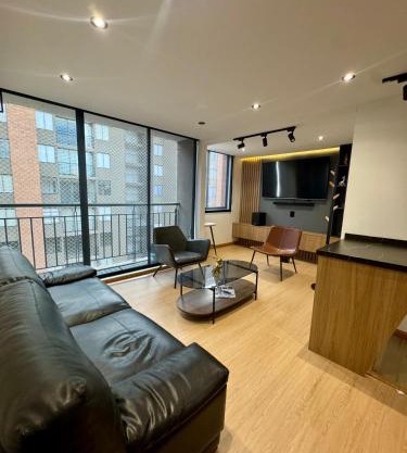 Apartamento de Lujo frente al CC Viva