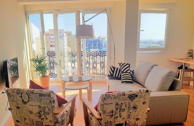 Apartamento junto a la Catedral de Almeria, cercano a las playas